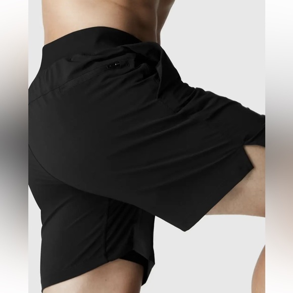 Fabletics Men’s The Franchise Shorts 9" Inseam Zip Pockets Black Size XL New - Picture 1 of 6